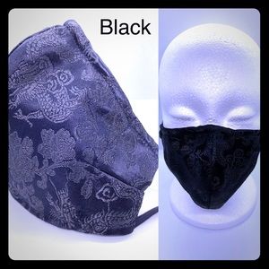 Black dragon face mask - size medium